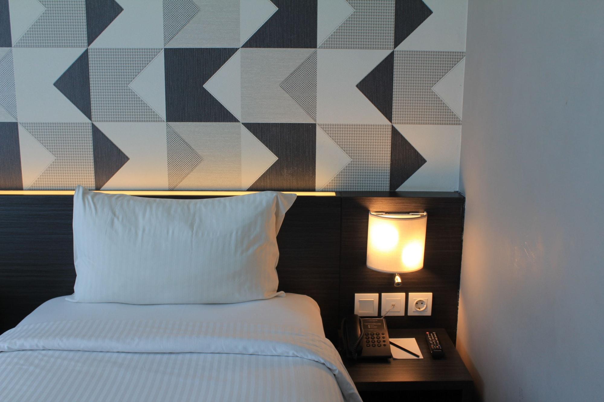 Luminor Hotel Jemursari By Wh With The Best Breakfast In Town And Located Near Surabaya Industrial Estate Rungkut Sier Εξωτερικό φωτογραφία