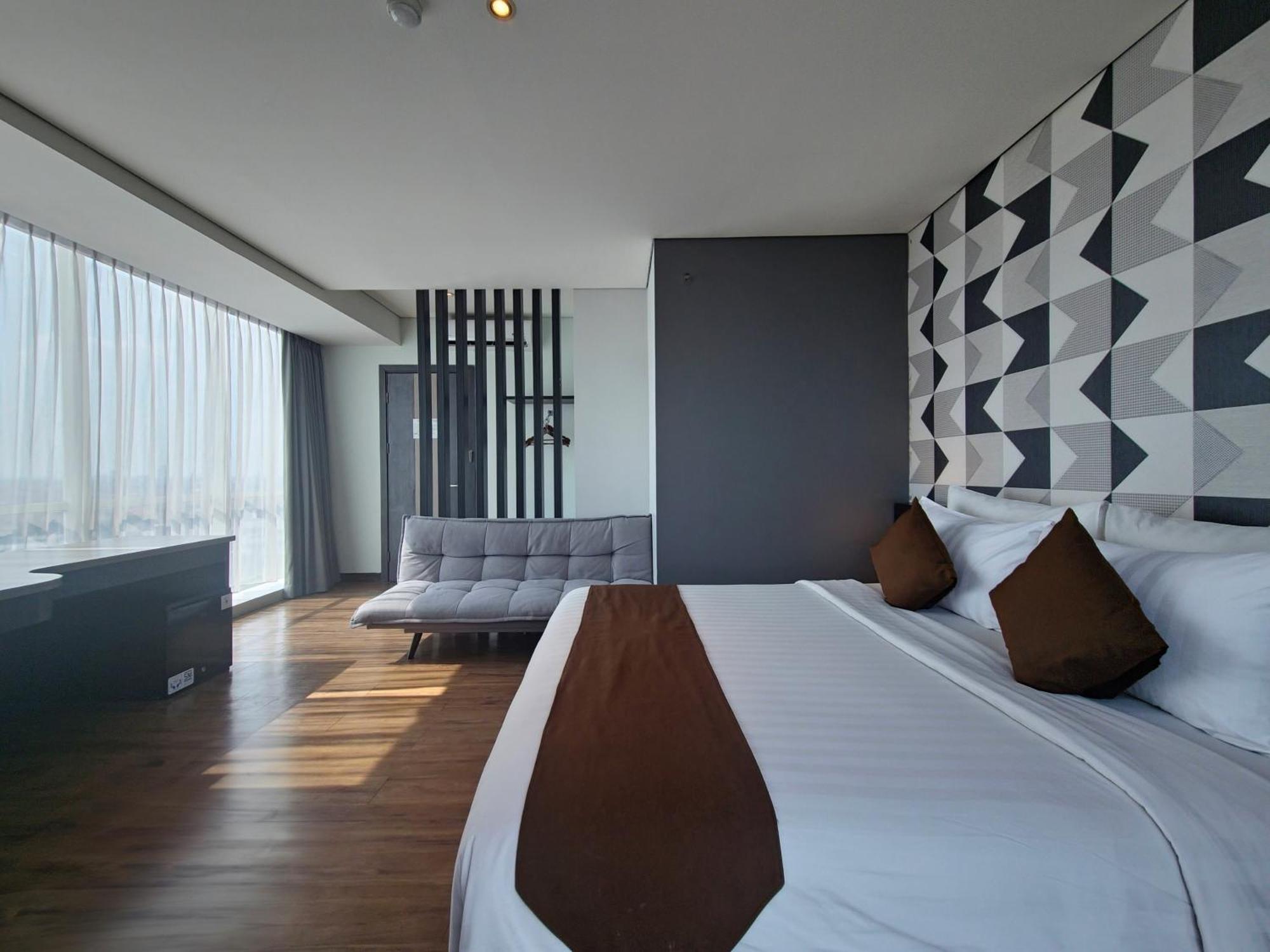 Luminor Hotel Jemursari By Wh With The Best Breakfast In Town And Located Near Surabaya Industrial Estate Rungkut Sier Εξωτερικό φωτογραφία
