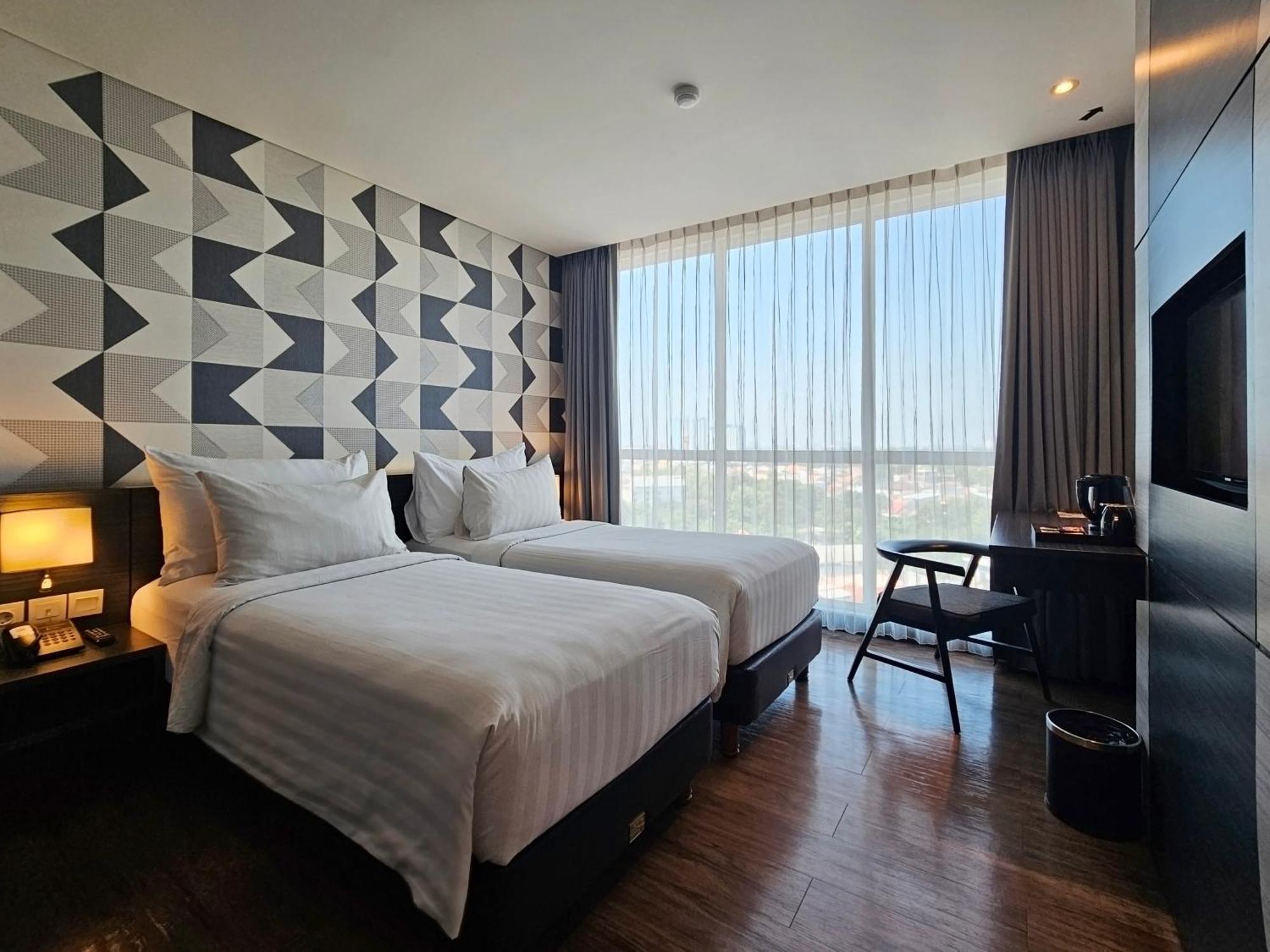Luminor Hotel Jemursari By Wh With The Best Breakfast In Town And Located Near Surabaya Industrial Estate Rungkut Sier Εξωτερικό φωτογραφία